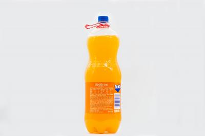 Напиток безалкогольный газированный Fanta 2 л пэт бутылка